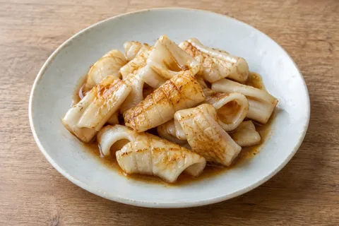 アオリイカのバターしょうゆ焼きのAI生成イメージ