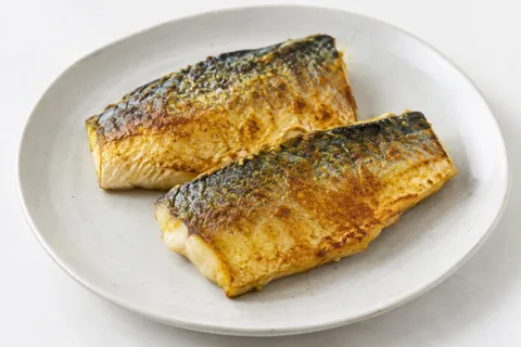 さばのカレー粉焼きのAI生成イメージ